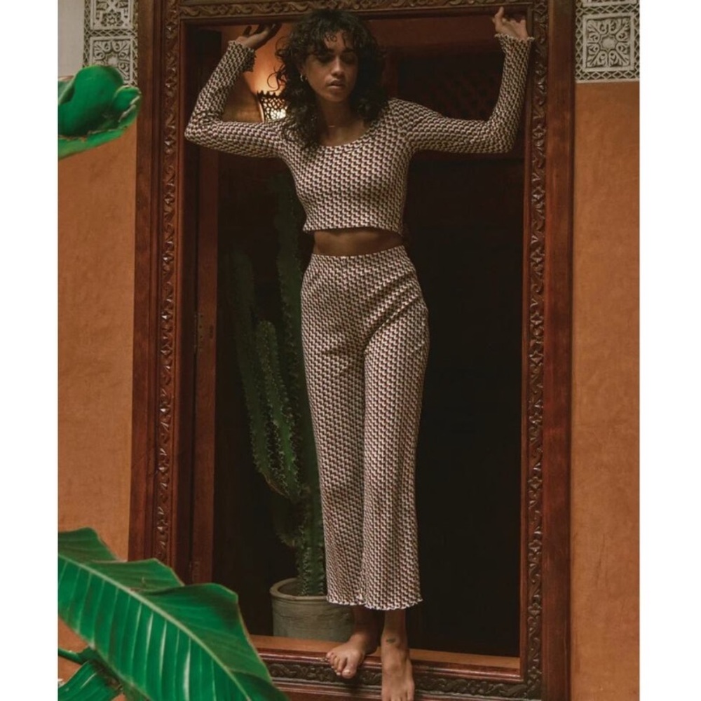 Billabong Women's Patterned Ribbed Knit Pants - Picture 1 of 3